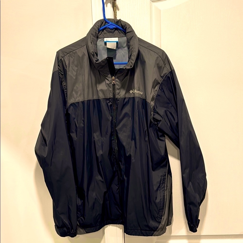 Columbia Black and Gray glennaker rain Jacket